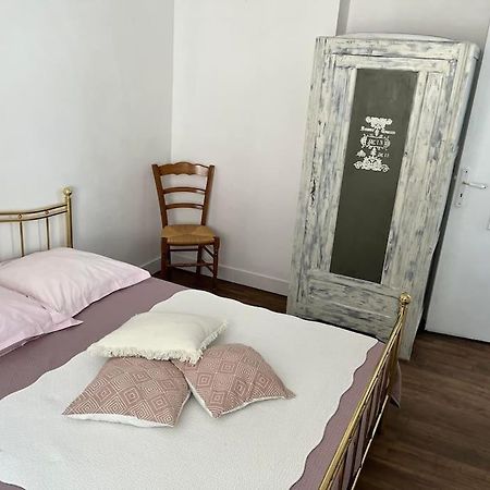 Appartement Chaleureux Avec Parking Gratuit Sarlat Exterior foto